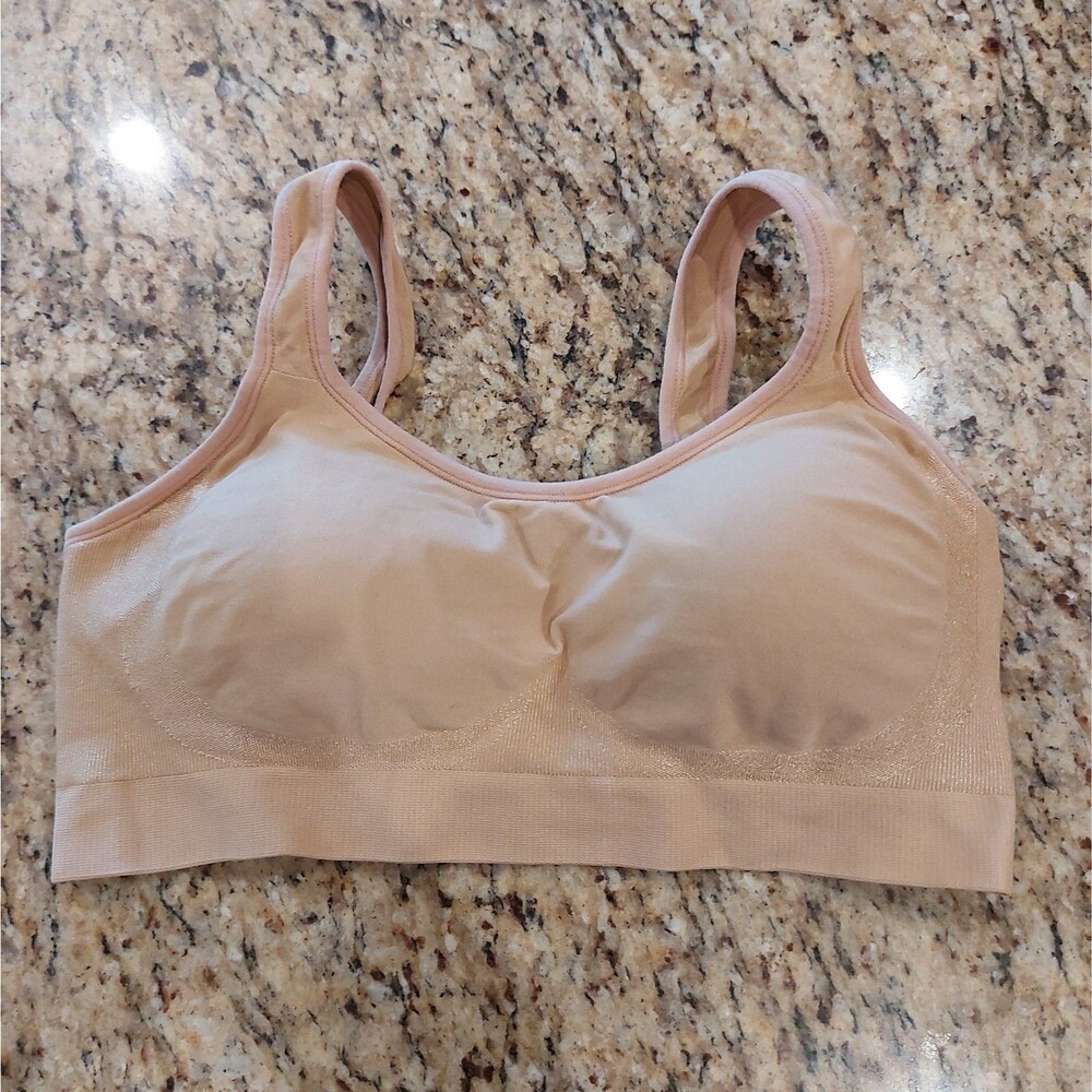 UNDEROUTFIT Style 457 Comfort Shaping Bra Size MEDIUM Wireless Beige Lined